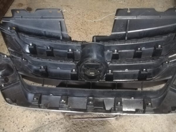 Nissan Serena Highway Star C27 GC27 Front  Show Grill - Image 4