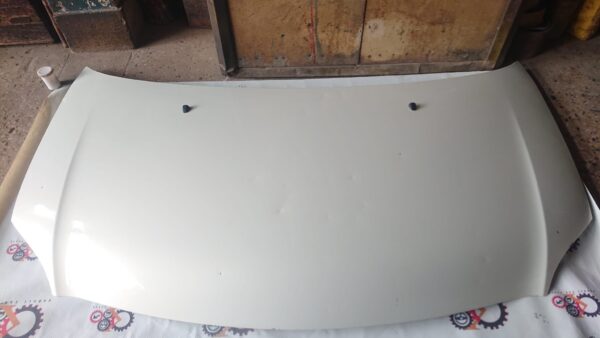 Toyota IST 2007 Bonnet (Pearl White) - Image 3