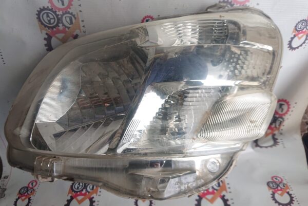 DAIHATSU Tanto 2015 Left Headlight