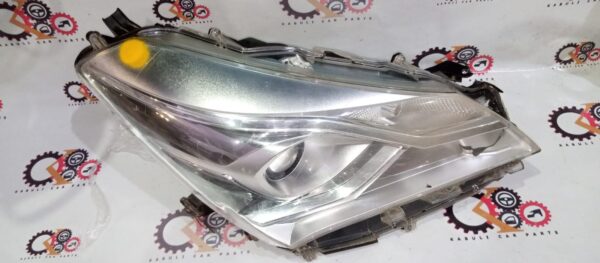 Toyota Vitz 2017-2018 Right Headlight