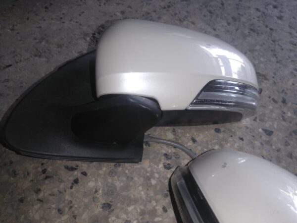  Toyota Passo 2010/2015 Side Mirrors - Image 2