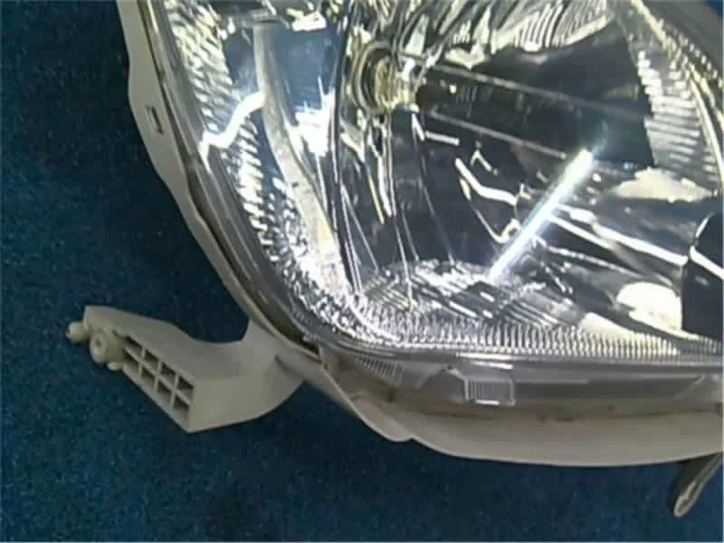 Daihatsu Mira 2004 Right Headlight