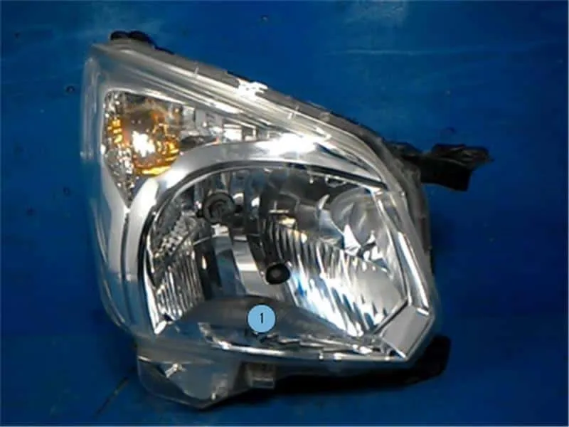 Used Suzuki Spacia (2015) Right Headlight