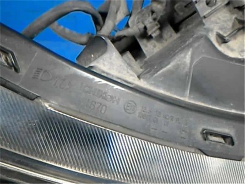 Used Suzuki Spacia (2015) Right Headlight