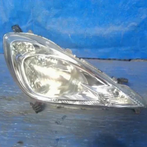 Used Honda Fit GP1 2012 Right Headlight DAA-GP1 33100TF0J71