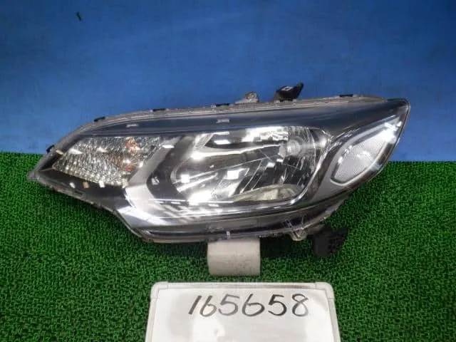 Honda Fit 2014 Left Headlight DAA-GP5